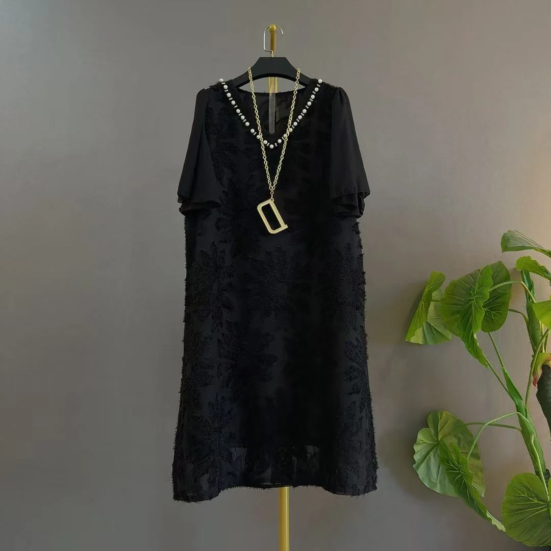 夏季宽松腰透气V领钉珠半袖飞飞袖大码连衣裙钉珠纯欲水溶花胖mm