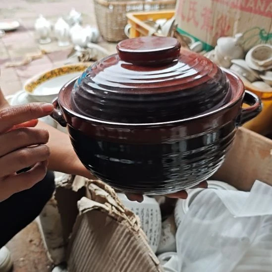 库存微瑕铁红釉砂锅中