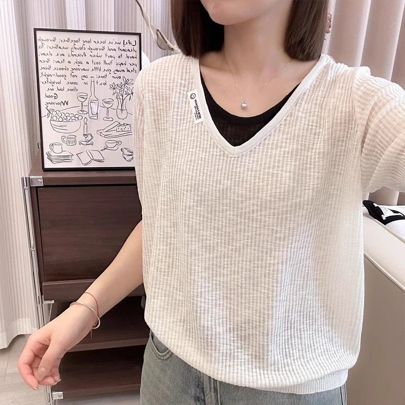白色短袖针织衫t恤女2025新款夏季v领宽松休闲薄款透气假两件上衣