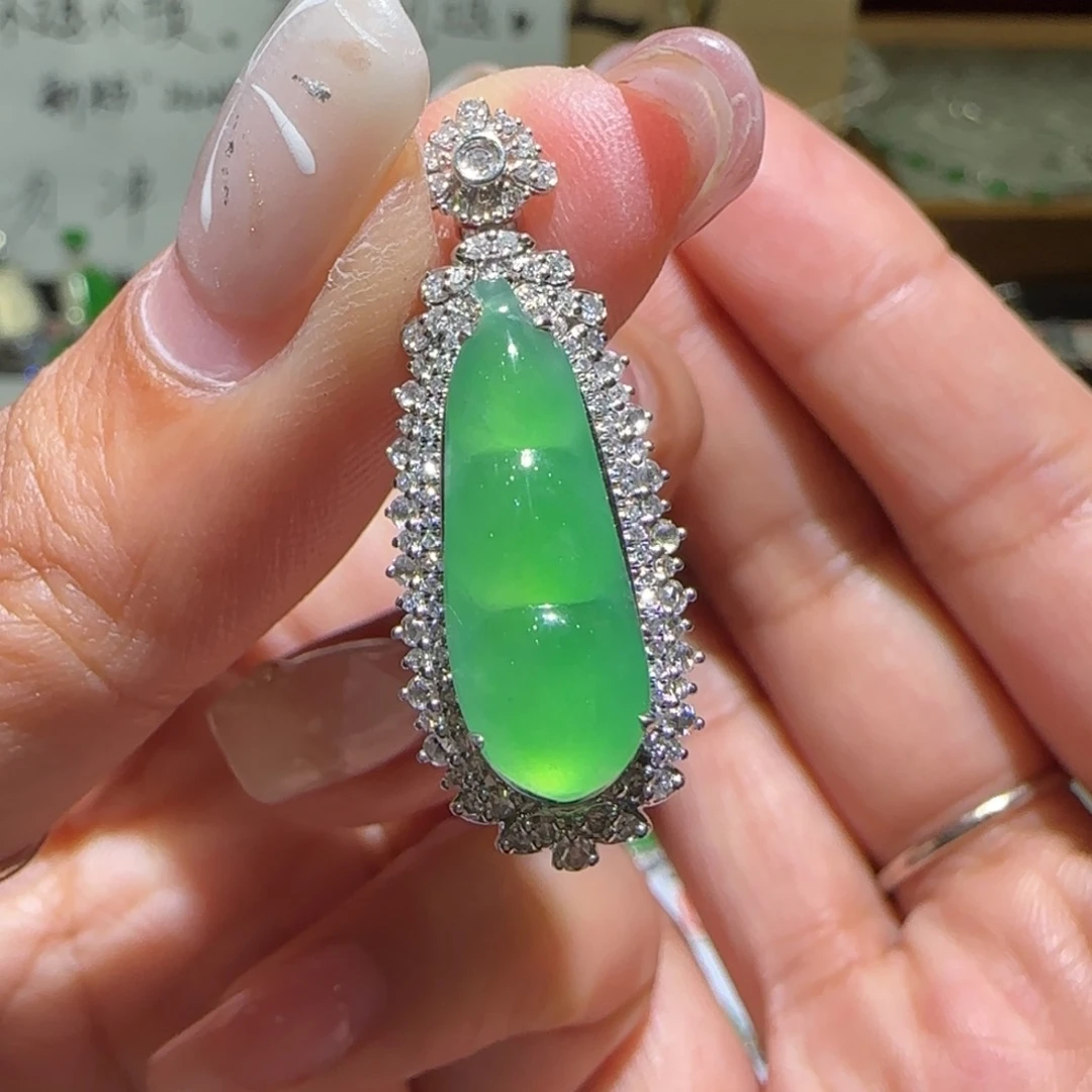 【闪购商品】翡翠颈饰18K金镶嵌缅甸