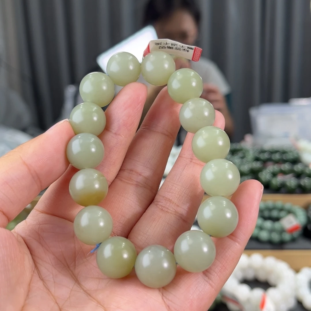 手串未镶嵌和田玉新疆且末青白卡14圆珠