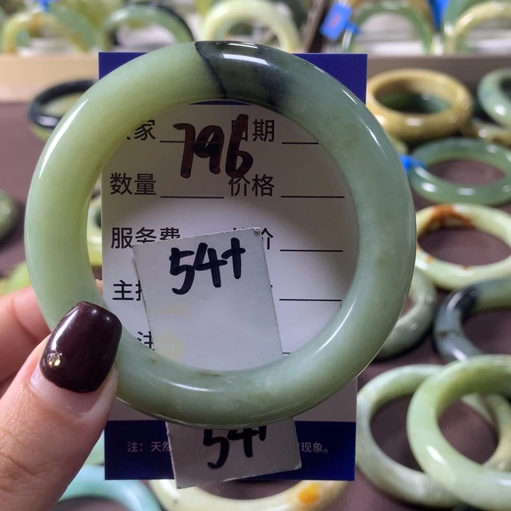 蛇纹石玉未镶嵌手镯796