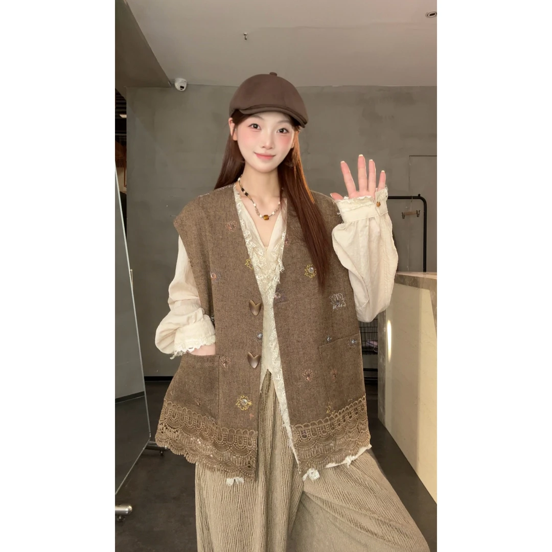 VGVL马甲秋季洋气小众设计感法式蕾丝拼接马甲女30288