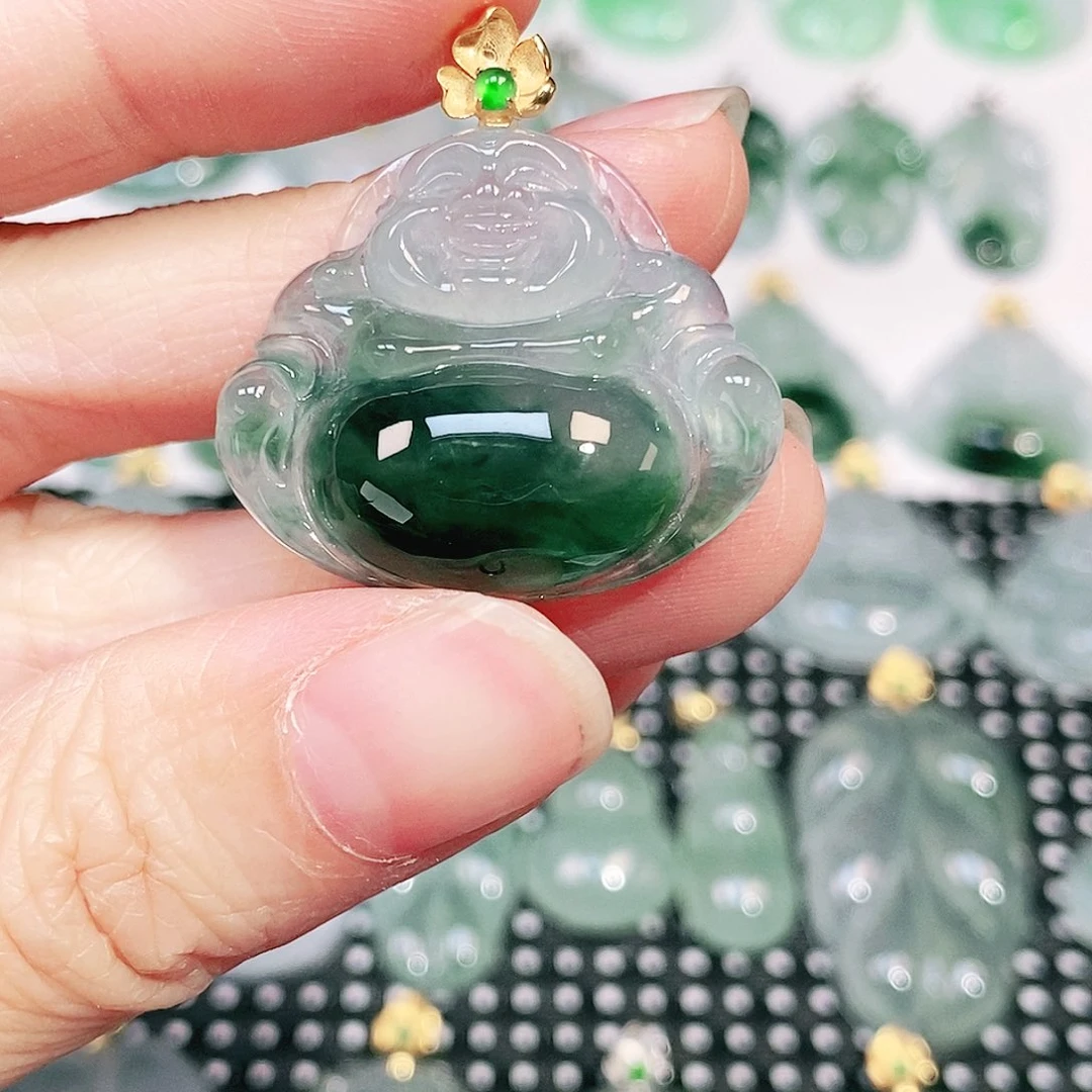 翡翠18K金镶嵌颈饰