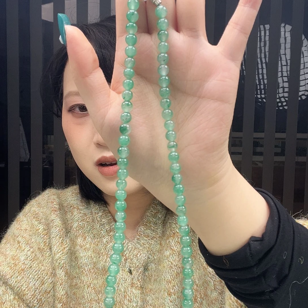 未镶嵌手镯石英质玉（非洲翠）