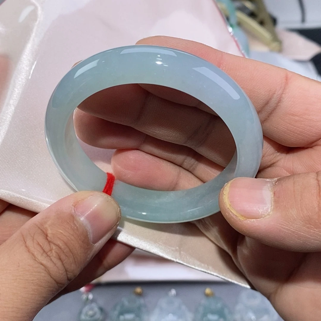 【闪购商品】未镶嵌手镯翡翠
