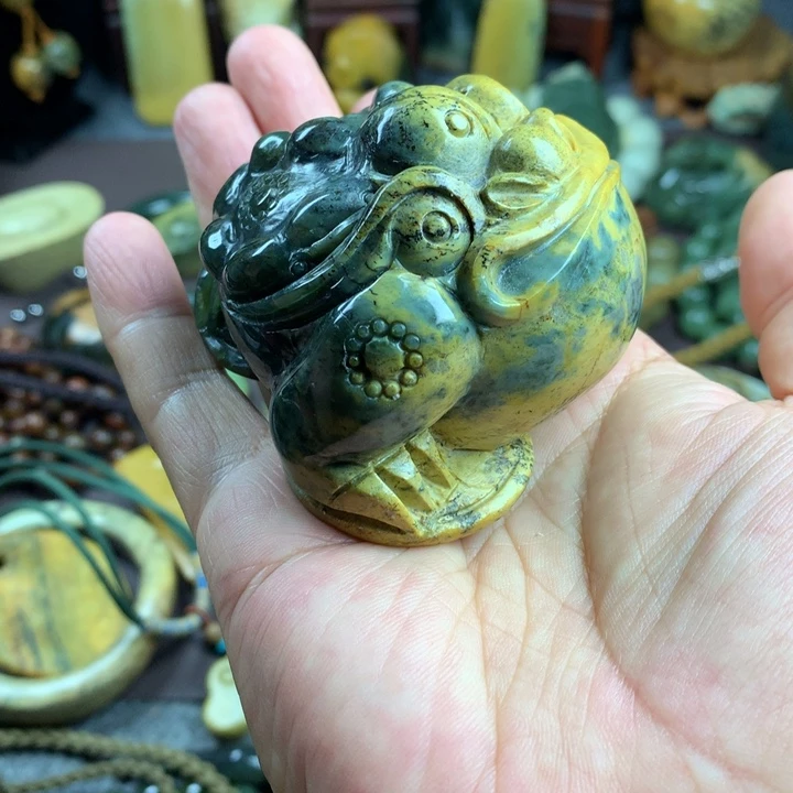 吊坠(赠链)未镶嵌岫岩河磨玉（透闪石质玉）好*