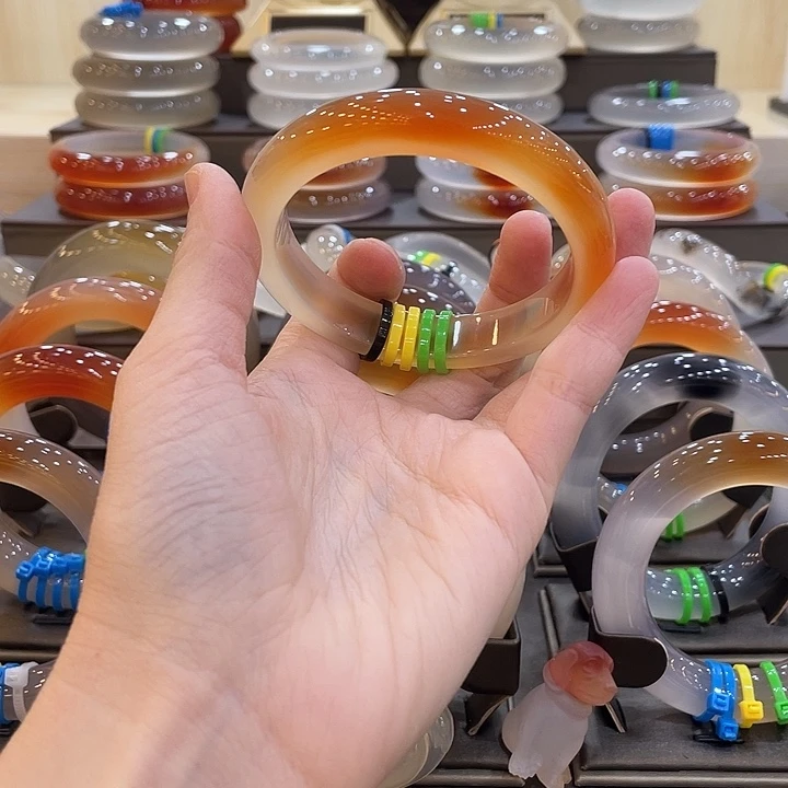 玛瑙/玉髓未镶嵌手镯22