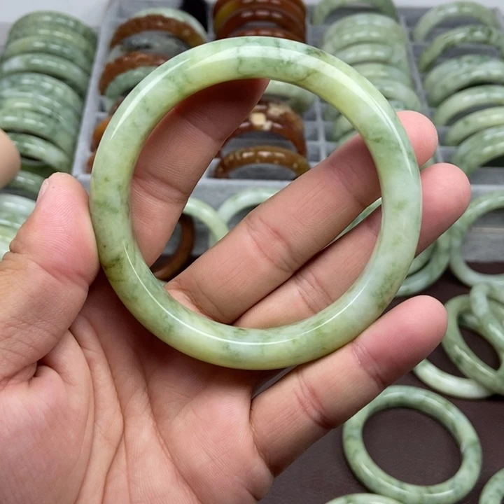 蛇纹石玉手镯未镶嵌?****?