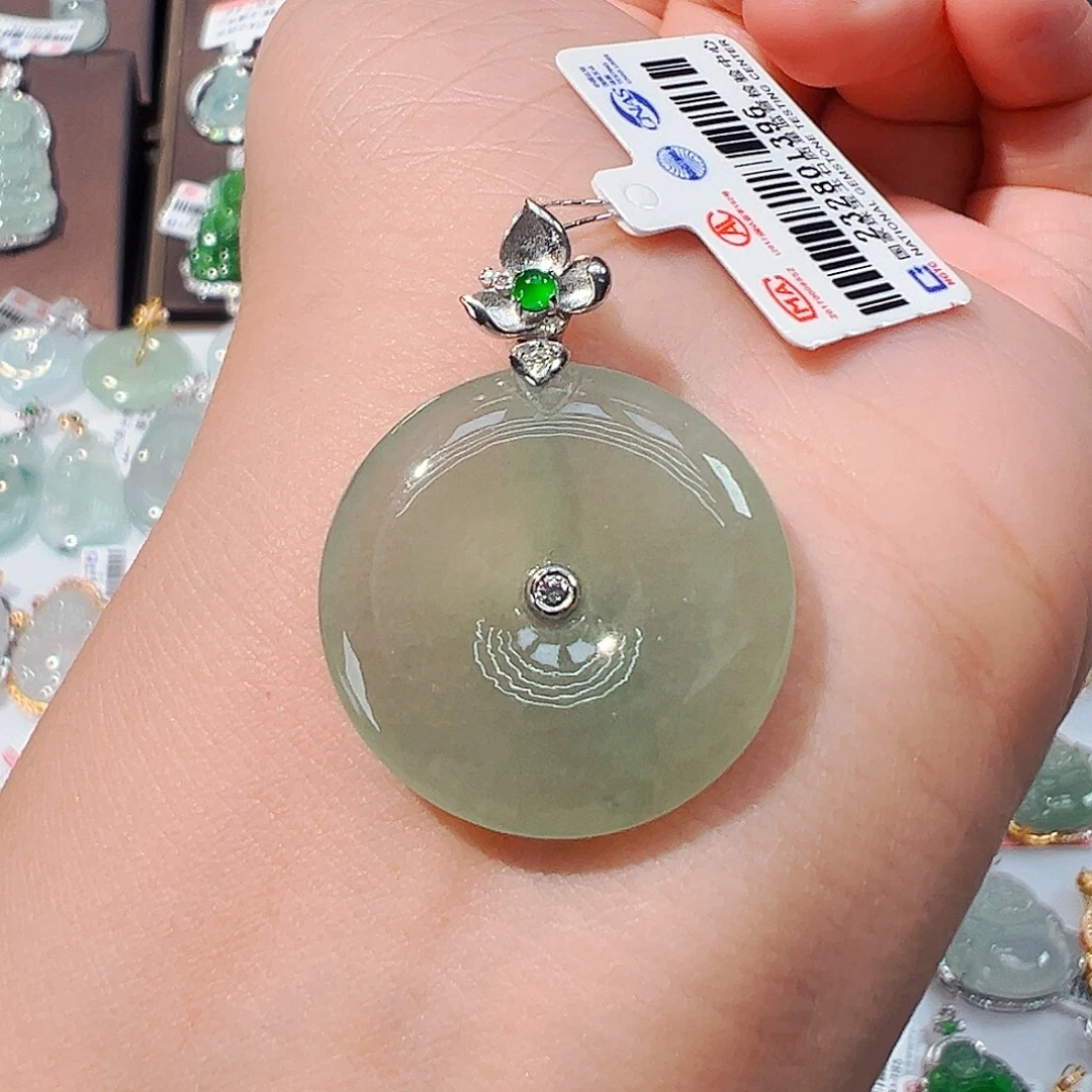 吊坠(不含链)18K金镶嵌翡翠平安扣
