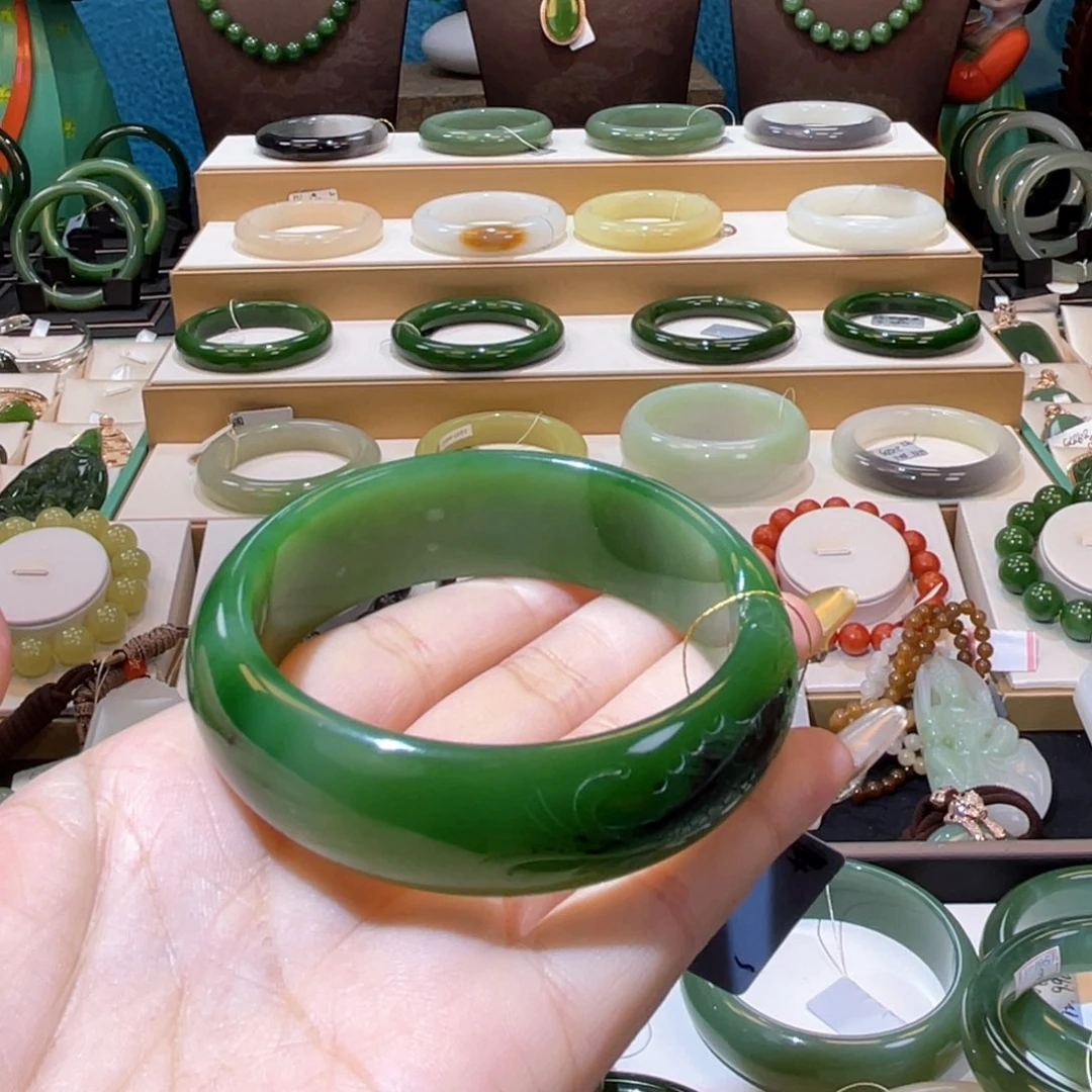 和田玉高品红皮碧玉手镯57、58未镶嵌