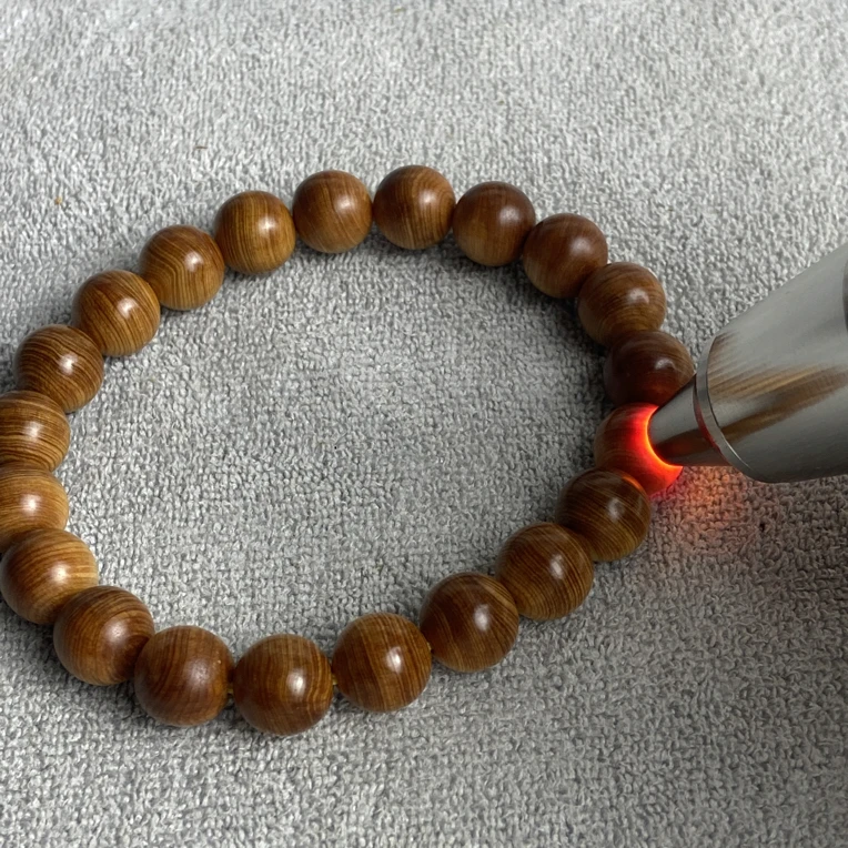 太行崖柏陈化料，1.0黑油，玉化料，油性超高，味道浓郁香，易包浆