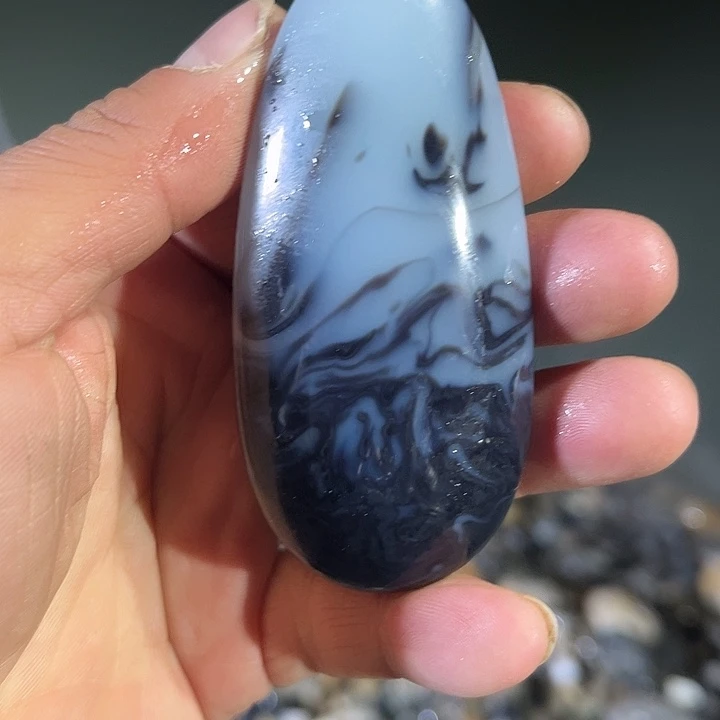 和田玉（糖玉）未镶嵌珠宝奇石