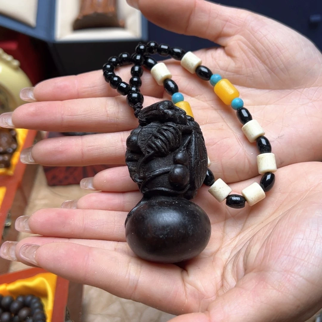 大叶紫檀（黑酸枝木类）