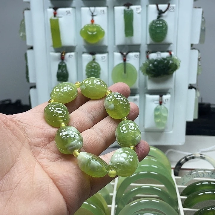 蛇纹石玉手链未镶嵌