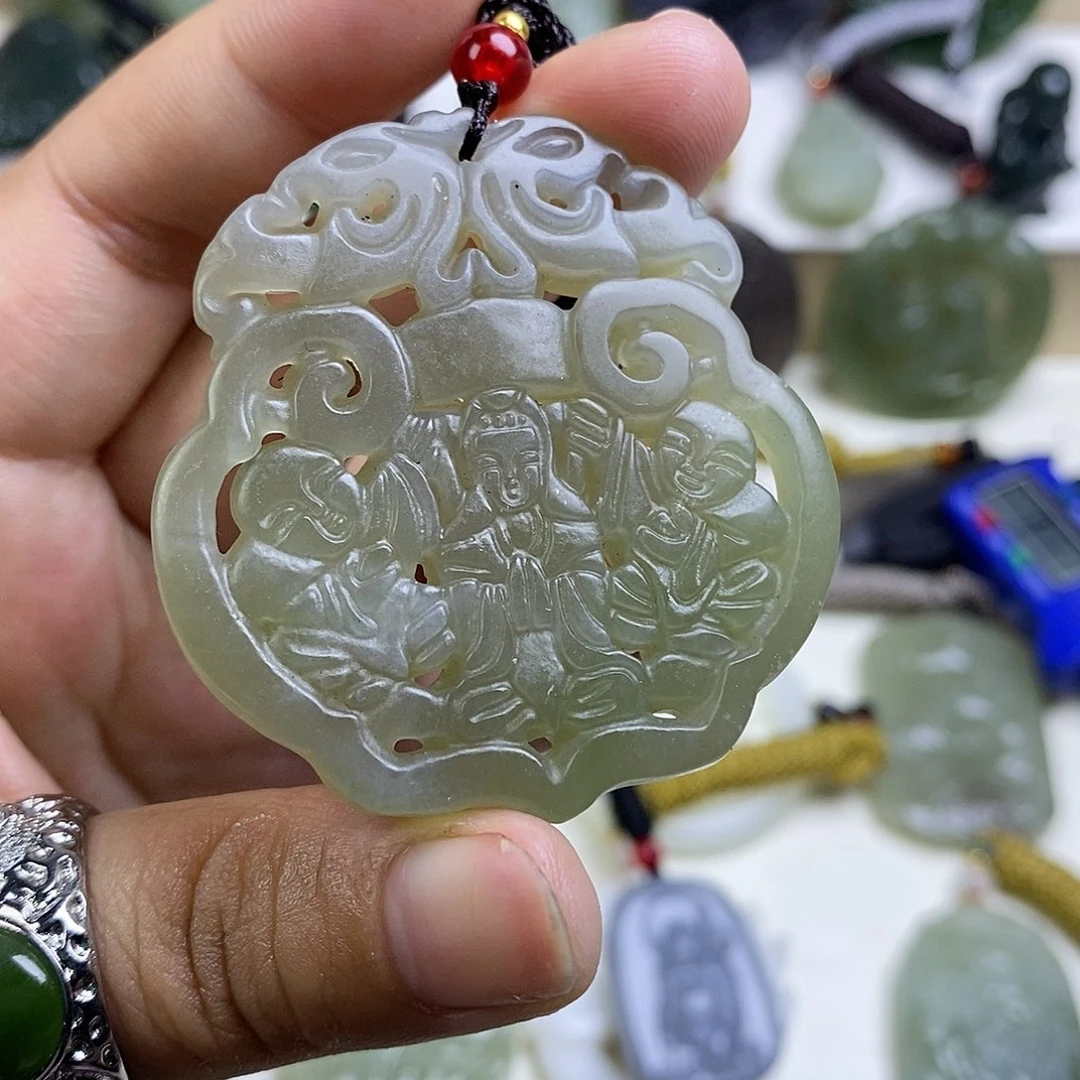 和田玉未镶嵌颈饰