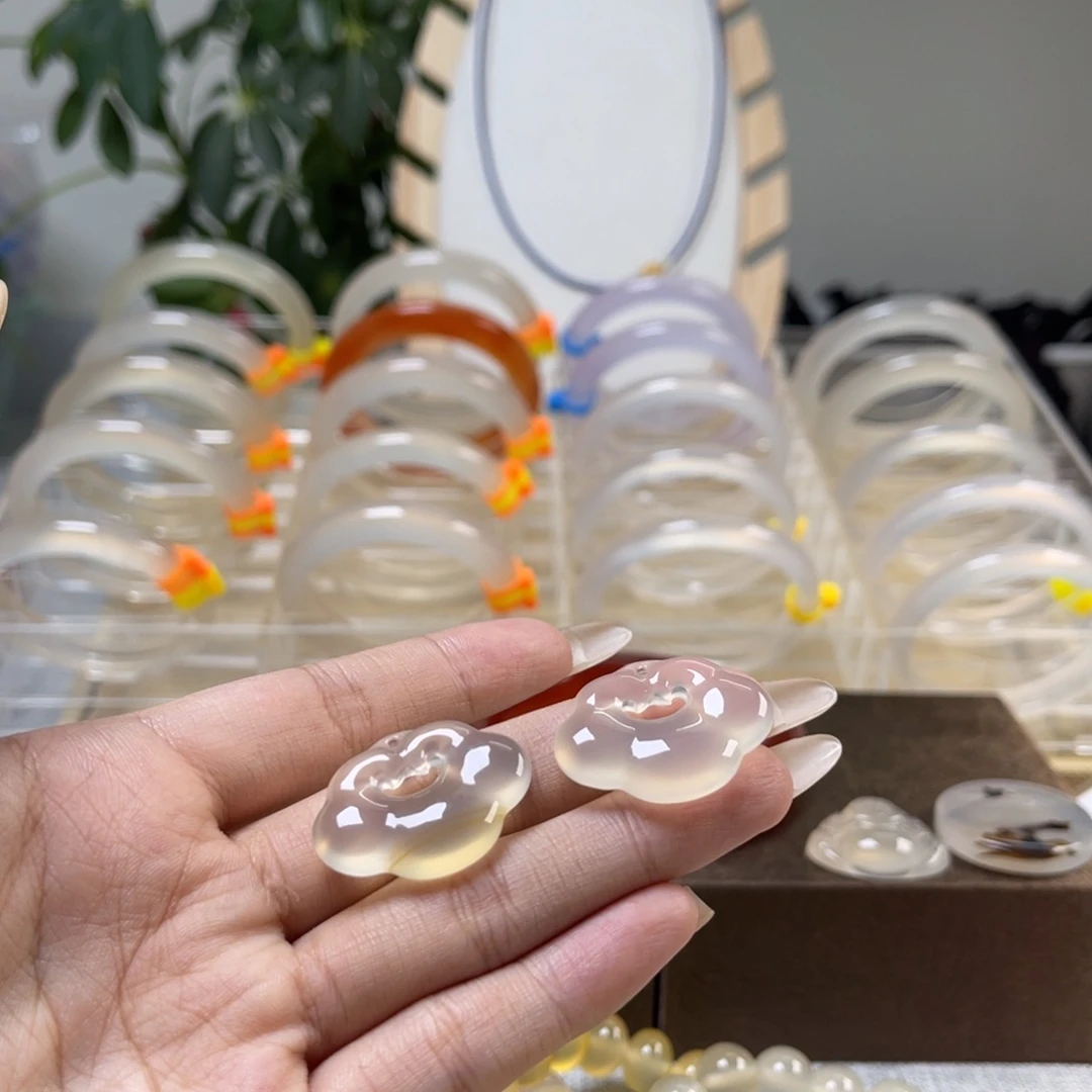 手镯玛瑙/玉髓未镶嵌