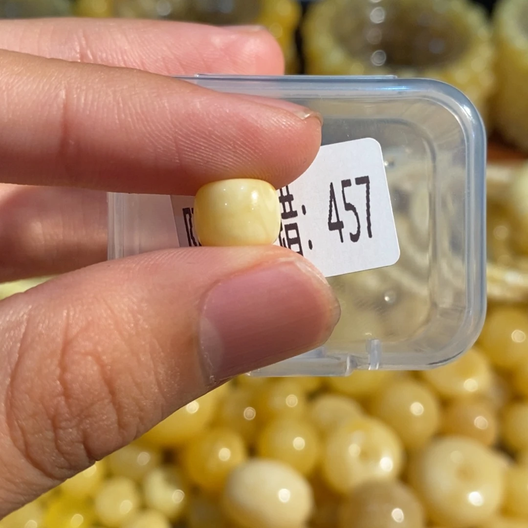 琥珀未镶嵌珠宝奇石457