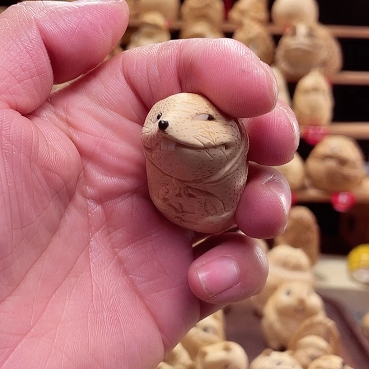 竹竹根雕老鼠手把件