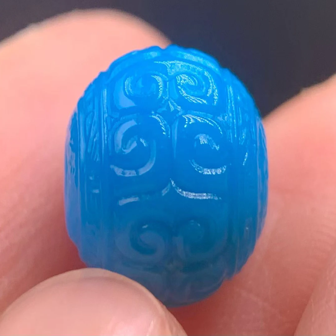 原矿绿松石回纹圆珠，云盖寺暴力蓝，全玉化，尺寸10.5，重1.6克