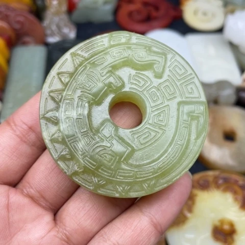 蛇纹石玉颈饰未镶嵌67