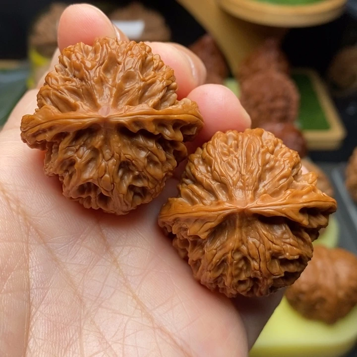 把件文玩核桃与****愁苹果园40