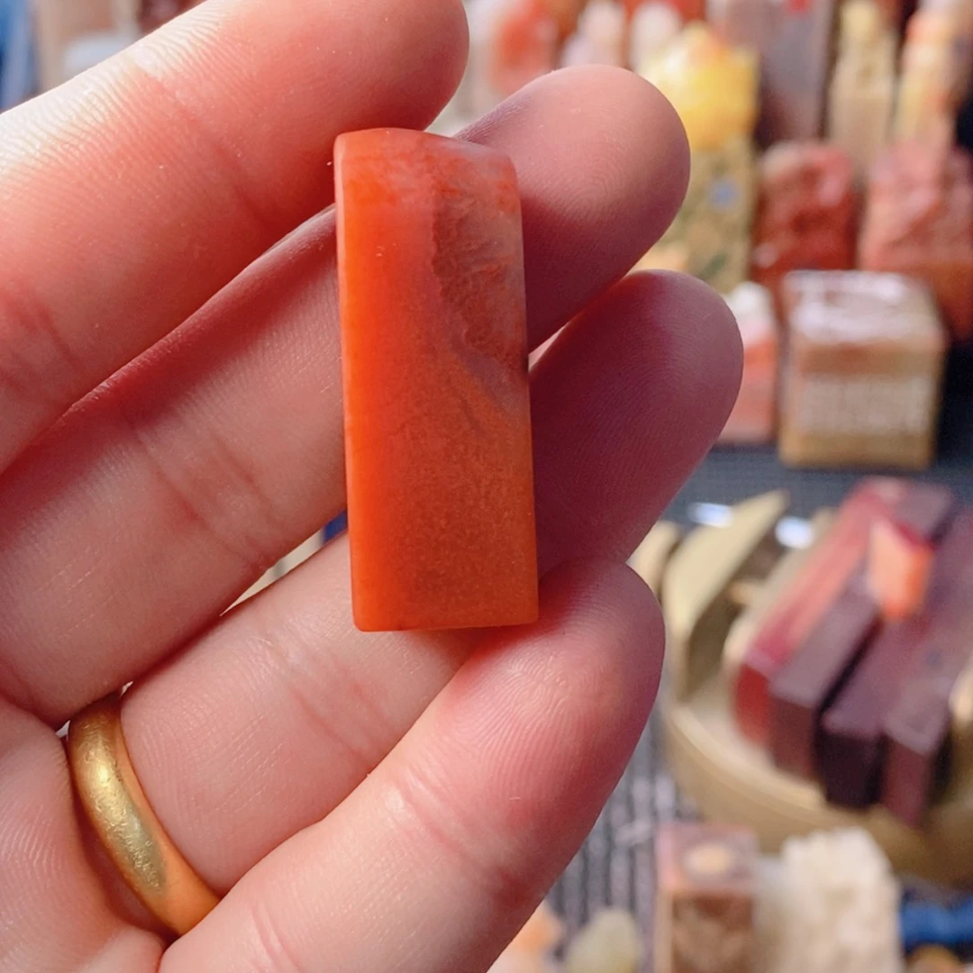 寿山蜡烛红，满朱砂，手工篆刻