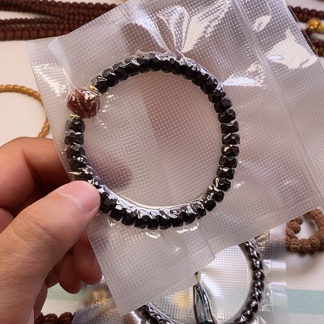 椰蒂吊坠。。。。。。。。。。。