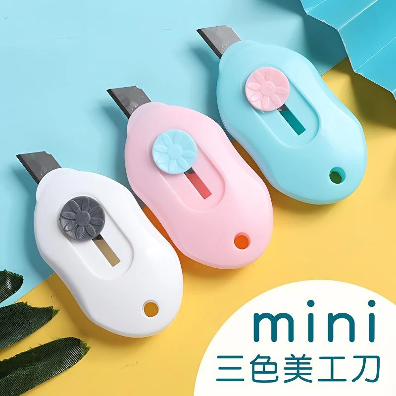 美工刀小号快递刀拆箱刀迷你小刀学生刀裁纸刀拆信封便捷随身小刀
