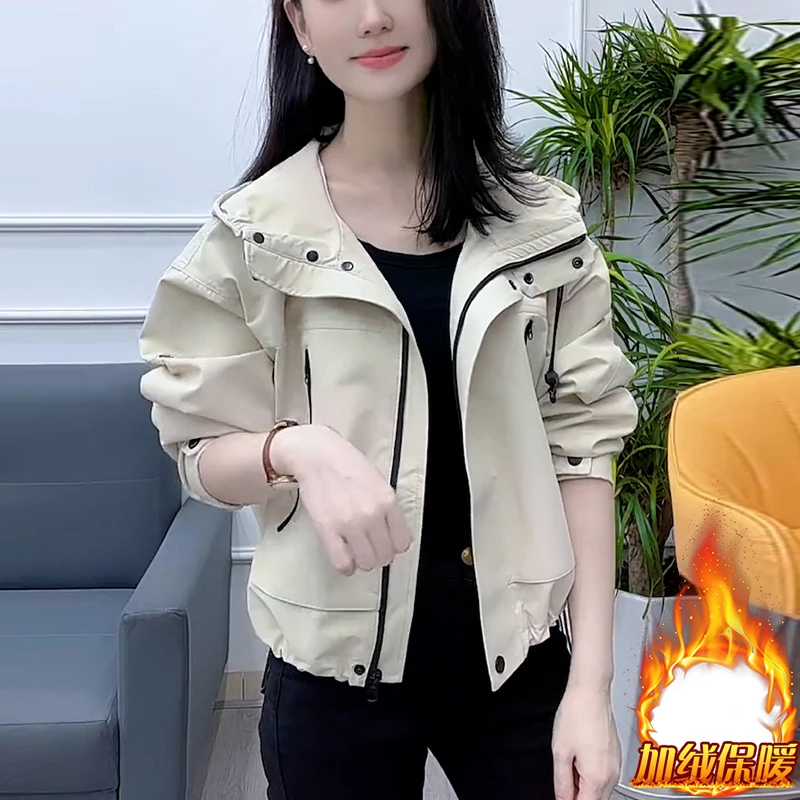 时尚连帽冲锋衣短外套女2026年春秋新款休闲百搭设计感夹克上衣潮