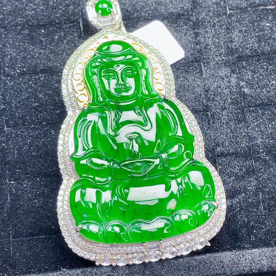 翡翠未镶嵌颈饰14