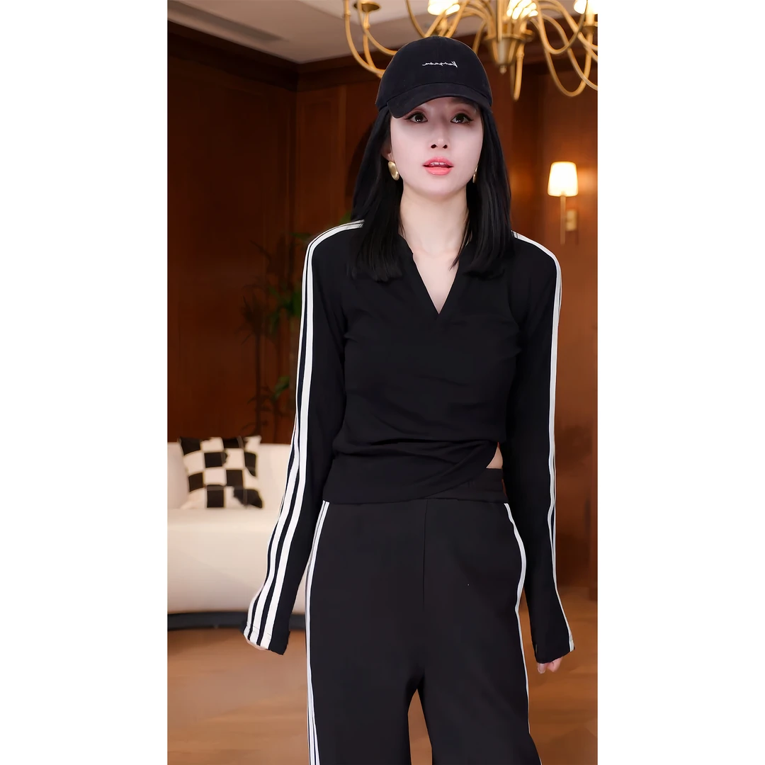 DR杨圣坤2025春季新款【三条杠tee】极简V领显瘦长袖T恤XM2501-1403