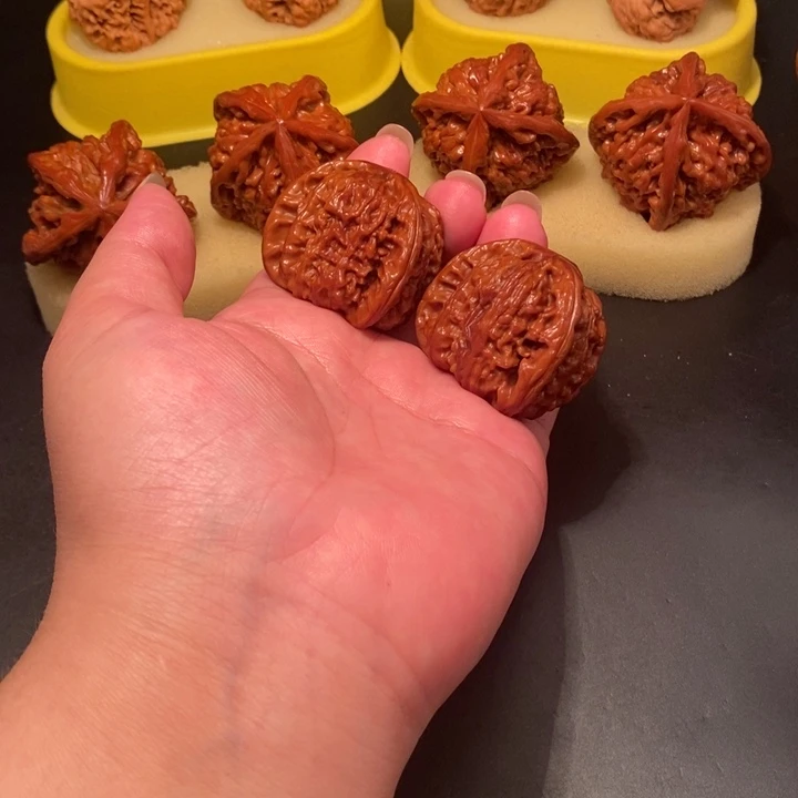 鑫****手串/手链核桃工艺三棱
