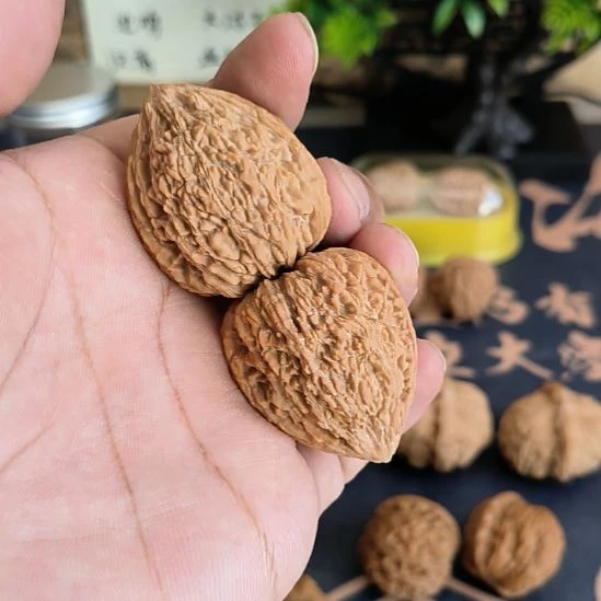把件文玩核桃34尺塔尖，全品无修，轻微色差，39号