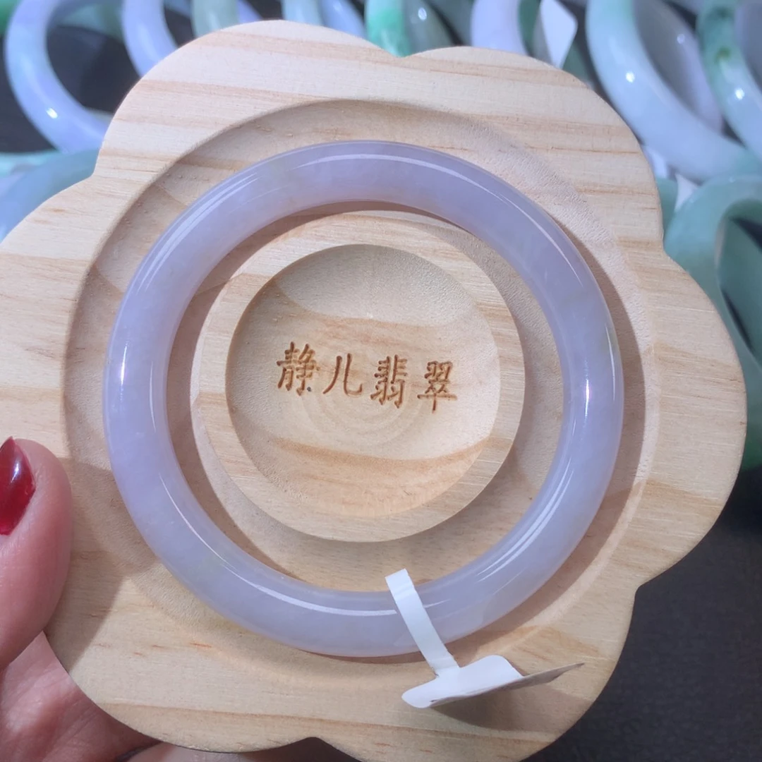 翡翠手镯未镶嵌55圈口