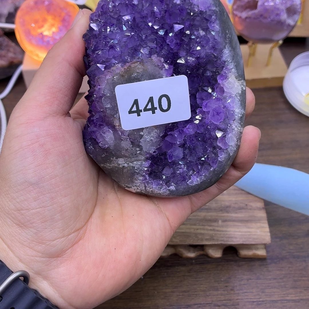 紫晶未镶嵌大型摆件（非配饰）