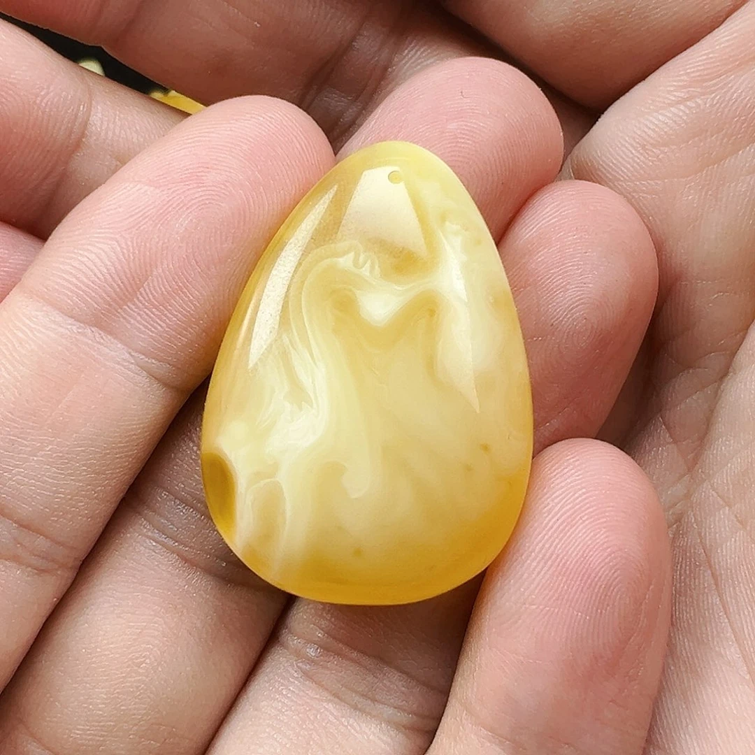 蜜蜡未镶嵌珠宝奇石蜜蜡吊坠8.1克，下播福利