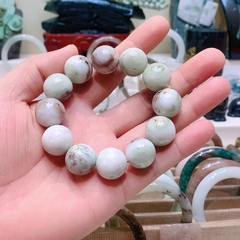 未镶嵌独山玉手链