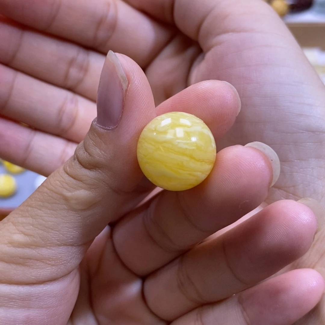 琥珀未镶嵌珠宝奇石挺*的