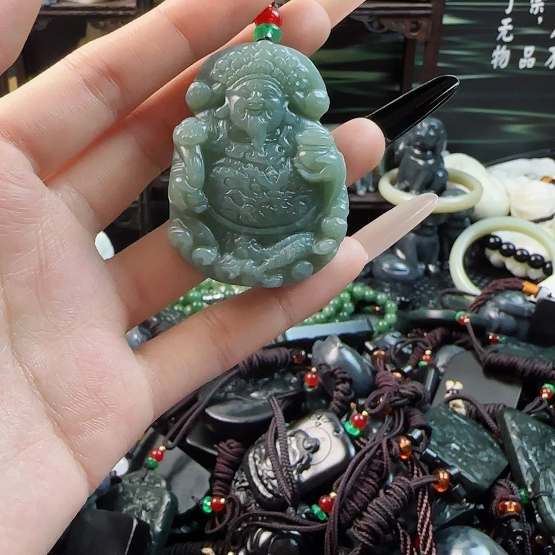 颈饰未镶嵌和田玉