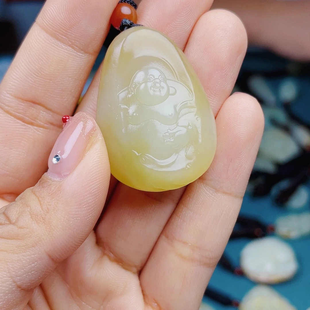 颈饰未镶嵌和田玉