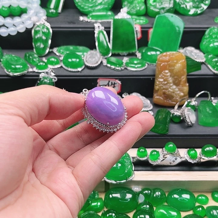 草***姐翡翠未镶嵌手链挂件