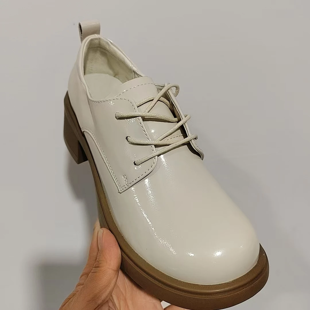 003-8米色真皮小白鞋断码清仓