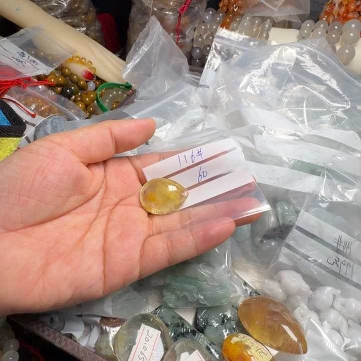 玛瑙/玉髓颈饰未镶嵌?****116