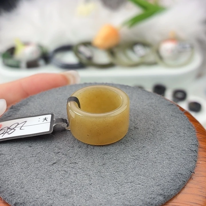 和田玉（糖玉）未镶嵌戒指S42黄糖圆切16.1