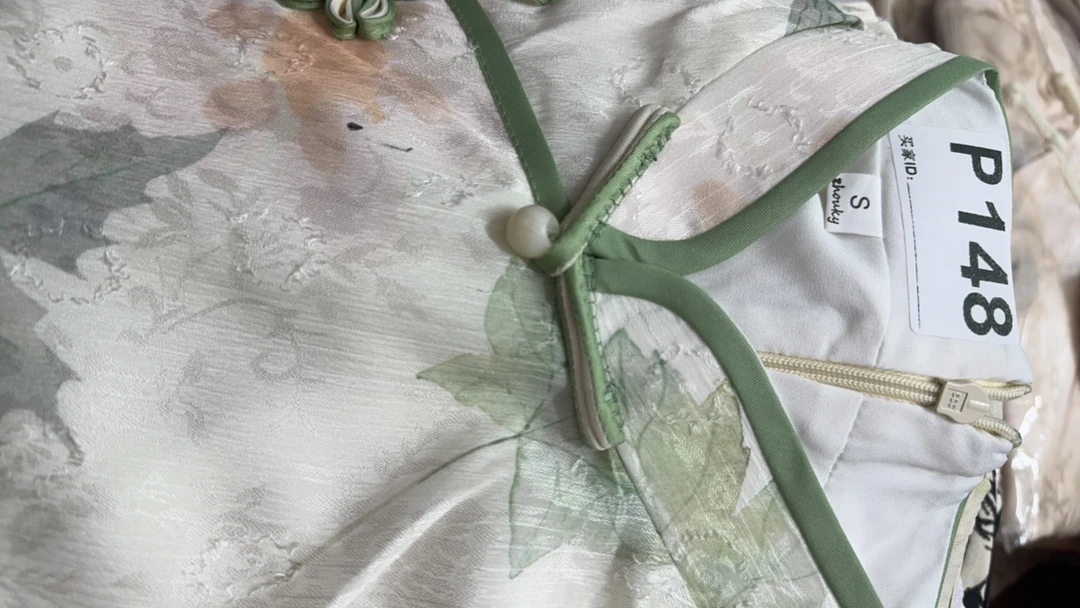 -148-瑕-------改良款旗袍