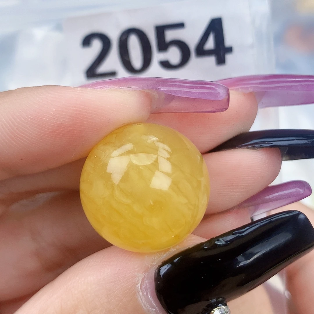 琥珀未镶嵌珠宝奇石19.4粉