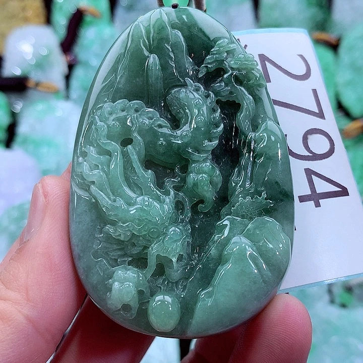 吊坠(不含链)未镶嵌翡翠