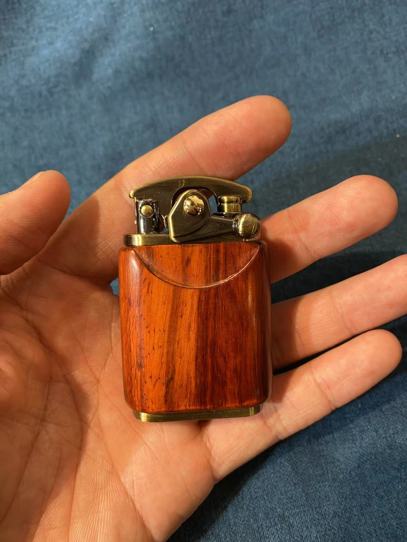 佐罗铜檀木煤油打火机摇臂一键点火犀牛角紫檀实木文玩送男友