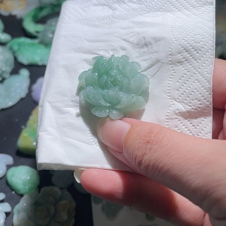 颈饰未镶嵌翡翠天